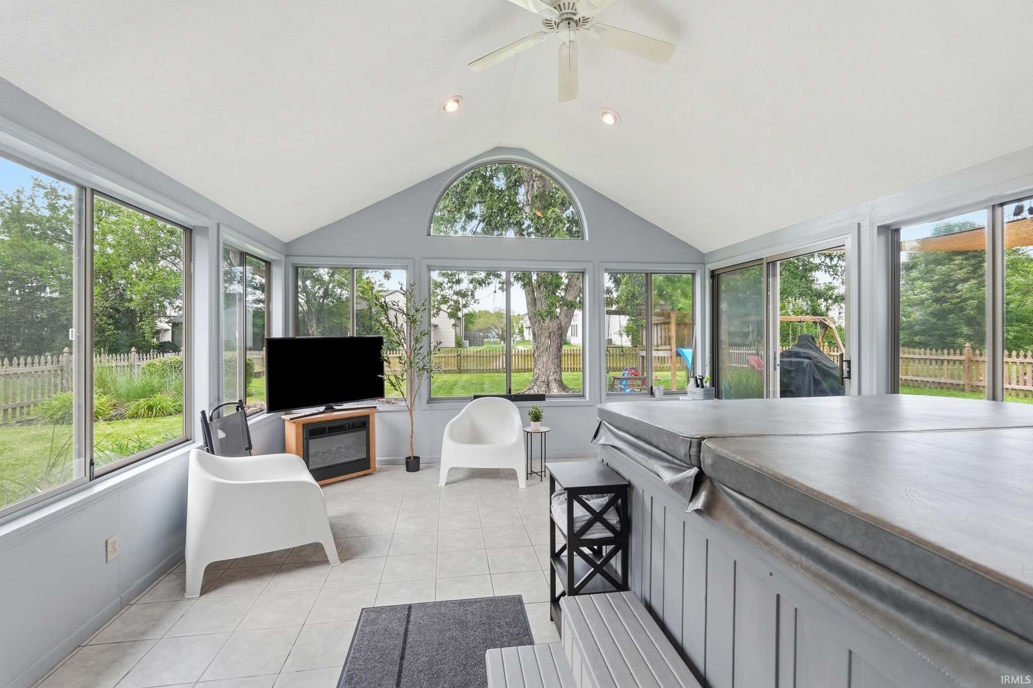Image of 6335 Tanbark Trail